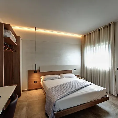 Via Goito 25 & Casa de hóspedes Peschiera del Garda